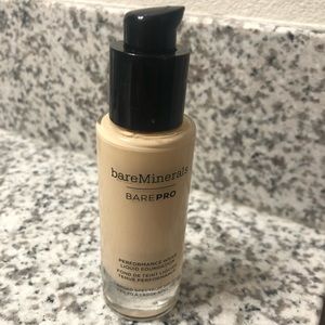 BareMinerals Foundation in Shade: Champagne